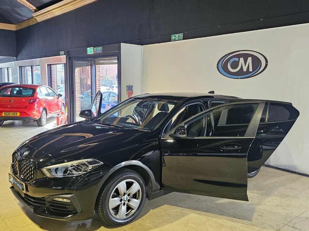 BMW 1 Series 1.5L Se Black #5
