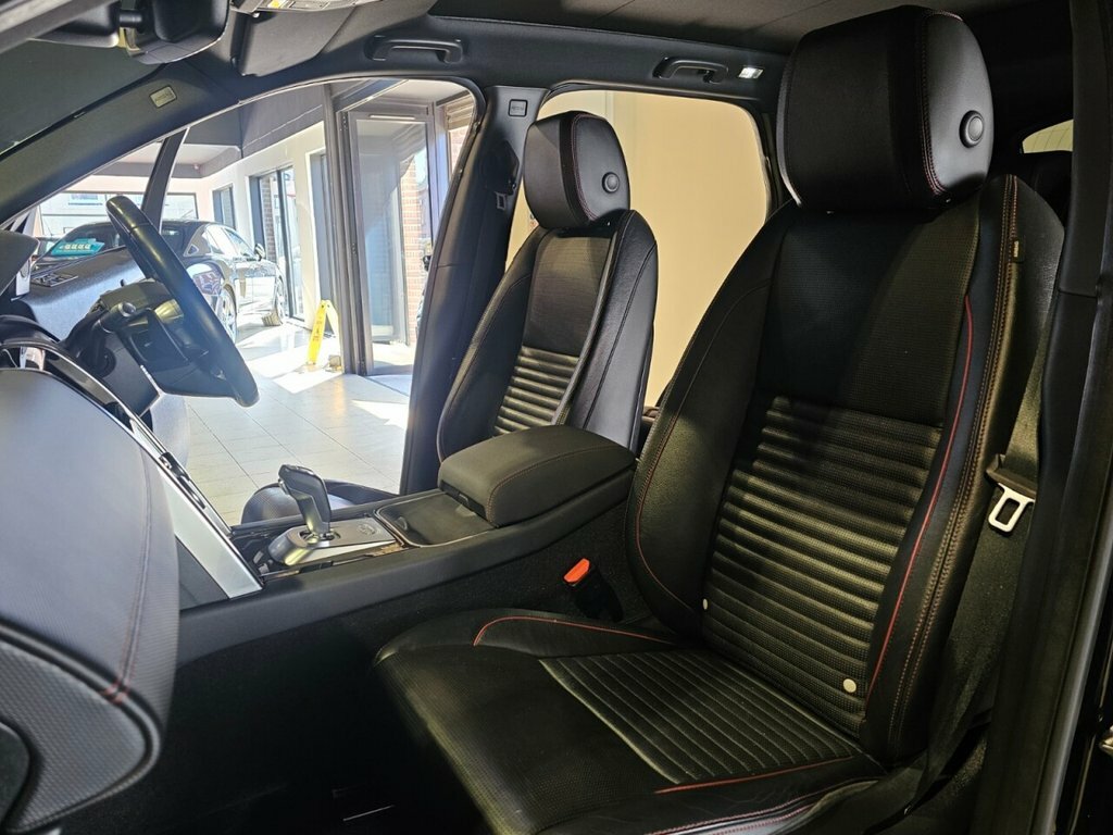 Land Rover Discovery Sport 2.0 D200 Mhev R-dynamic Black #13
