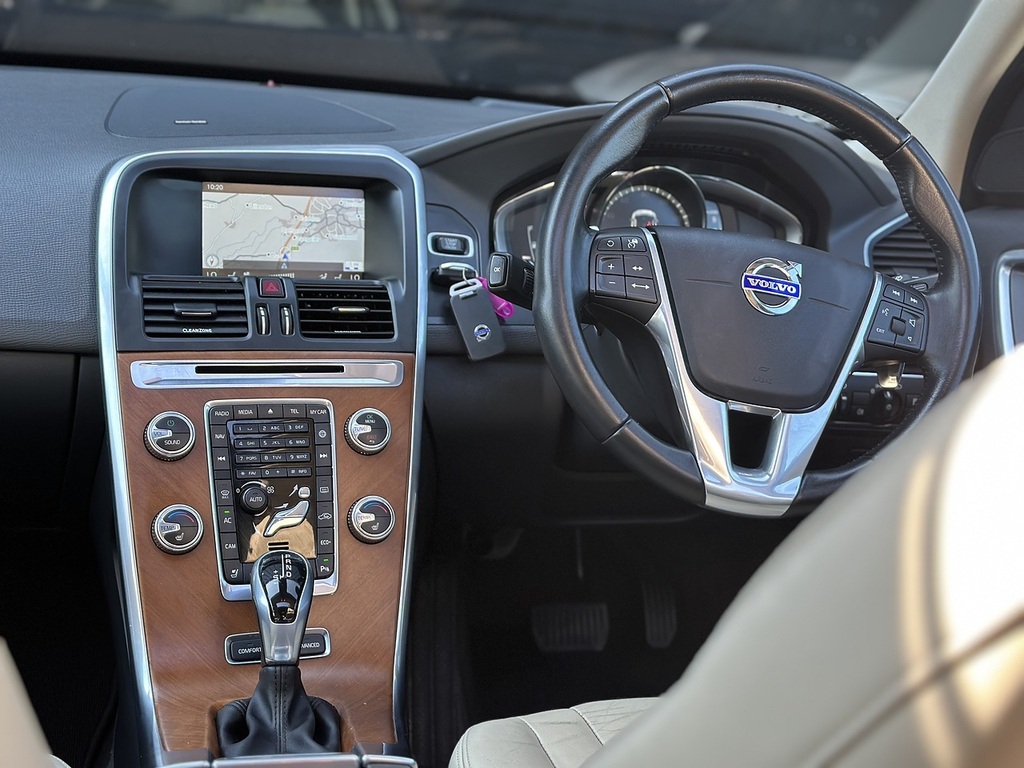 Volvo XC60 D4 Se Lux Nav TR16IOU Brown #2