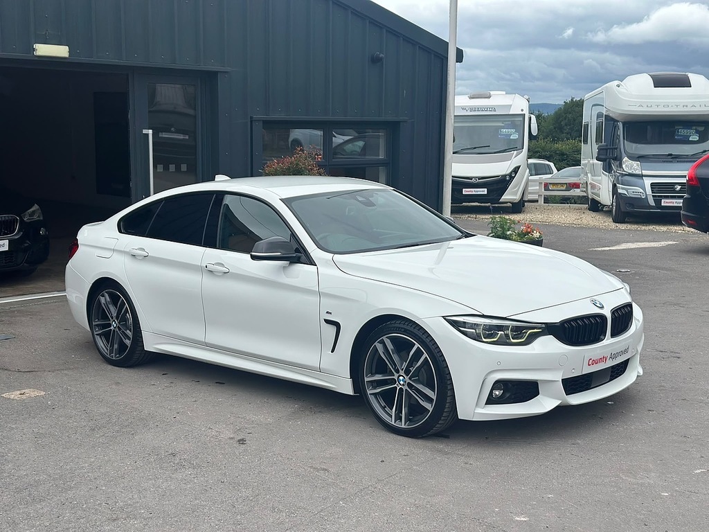 BMW 4 Series Gran Coupe 420I Xdrive M Sport Gran Coupe White #4
