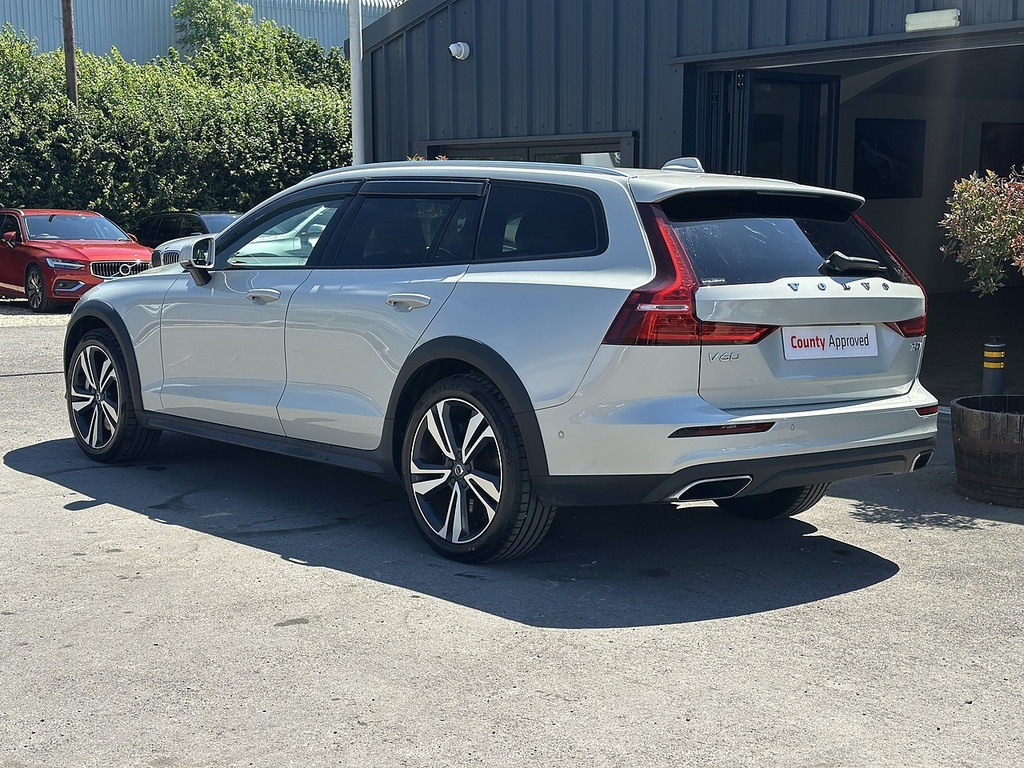 Volvo V60 Cross Country T5 Cross Country Plus Awd Black #16