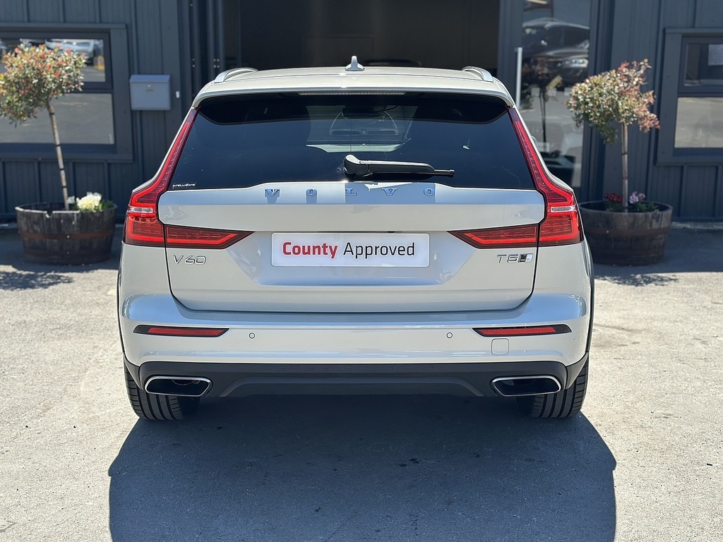 Volvo V60 Cross Country T5 Cross Country Plus Awd Black #26