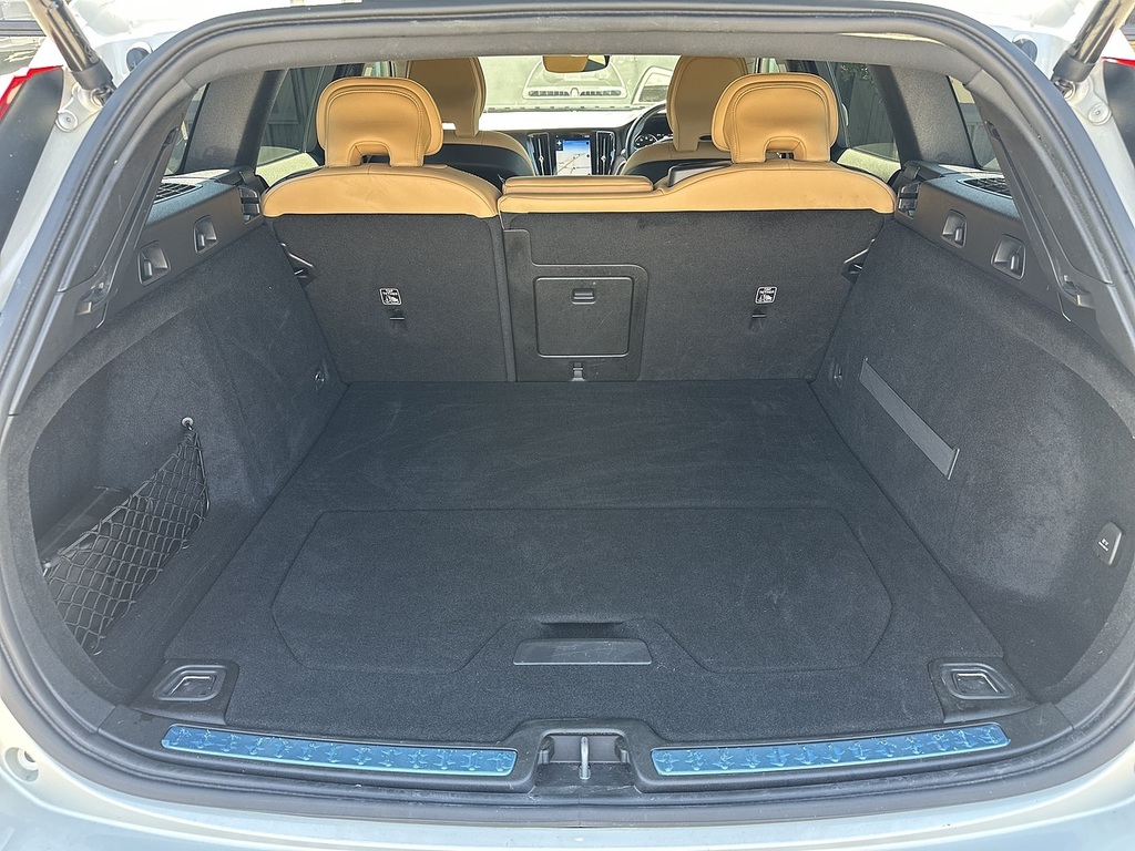 Volvo V60 Cross Country T5 Cross Country Plus Awd Black #25