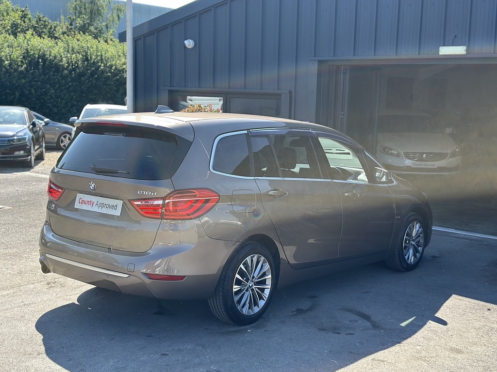 BMW 2 Series Gran Tourer 216D Se White #33
