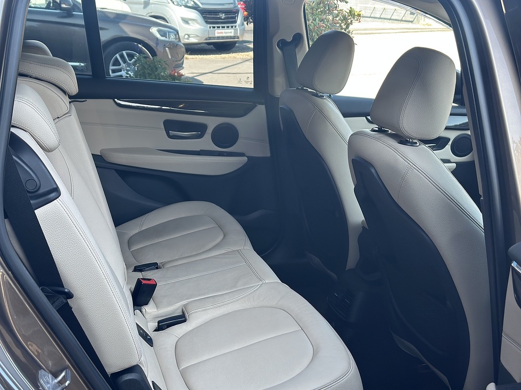 BMW 2 Series Gran Tourer 216D Se White #30