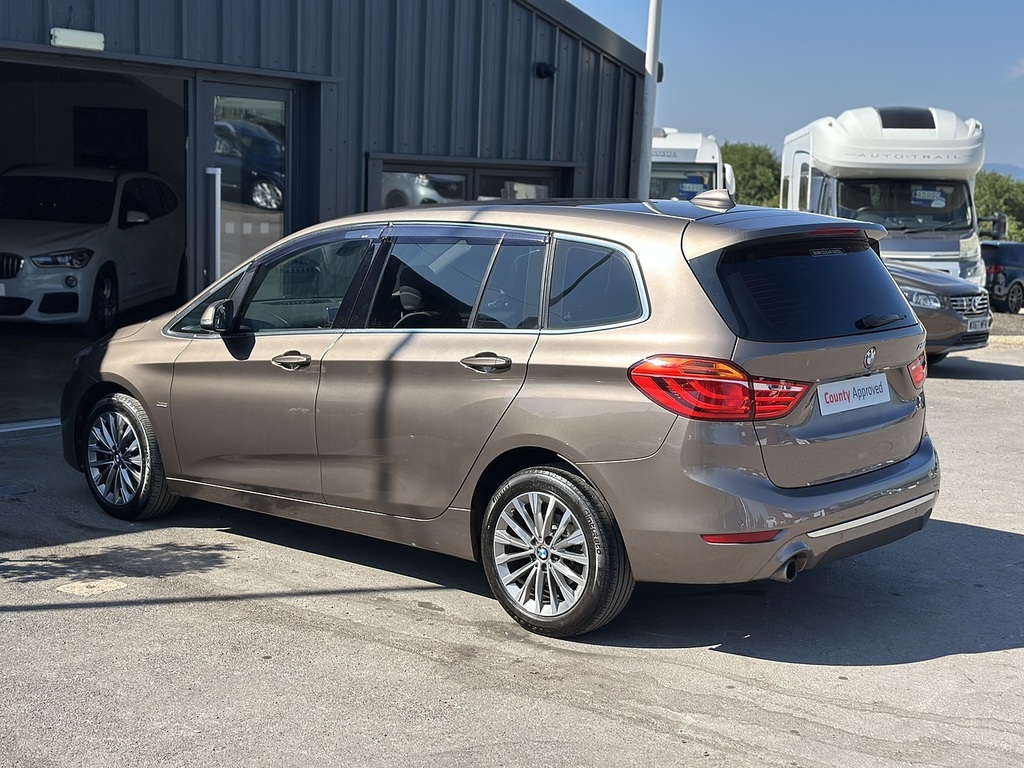 BMW 2 Series Gran Tourer 216D Se White #29