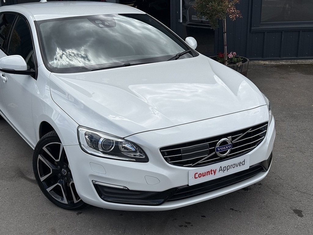 Volvo V60 D4 Se Lux Nav TR17XPL White #3