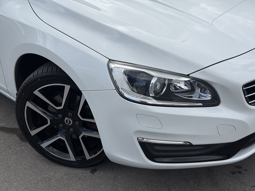 Volvo V60 D4 Se Lux Nav TR17XPL White #5
