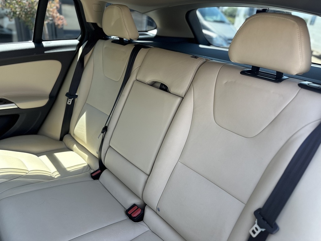 Volvo V60 Cross Country 2L Se Nav Grey #17