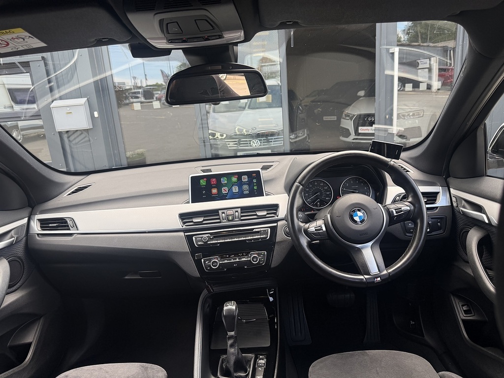 BMW X1 Xdrive20i M Sport TR17XVB White #5