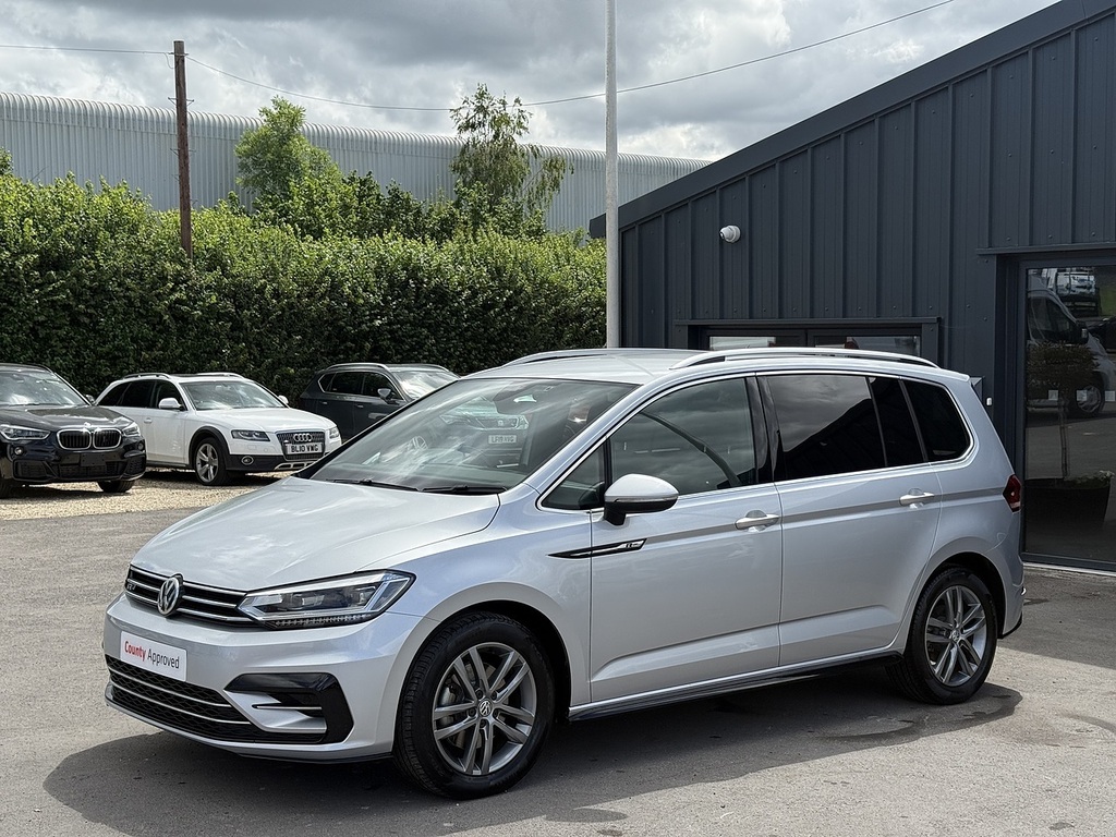 Volkswagen Touran Petrol Black #11