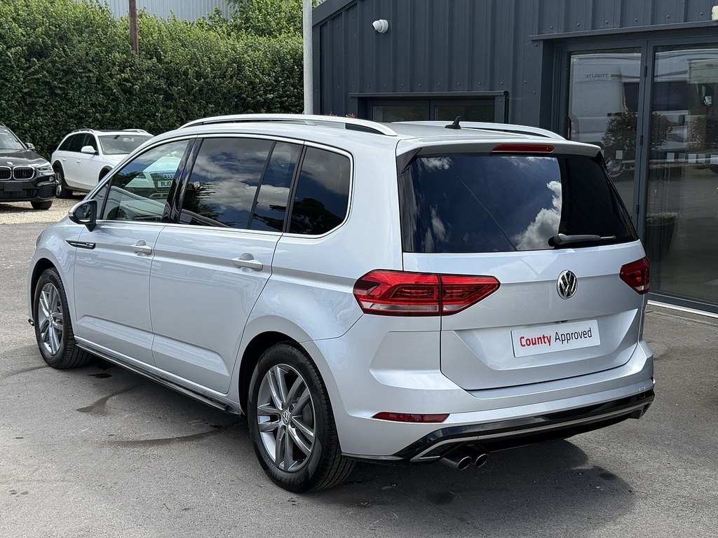 Volkswagen Touran Petrol Black #18