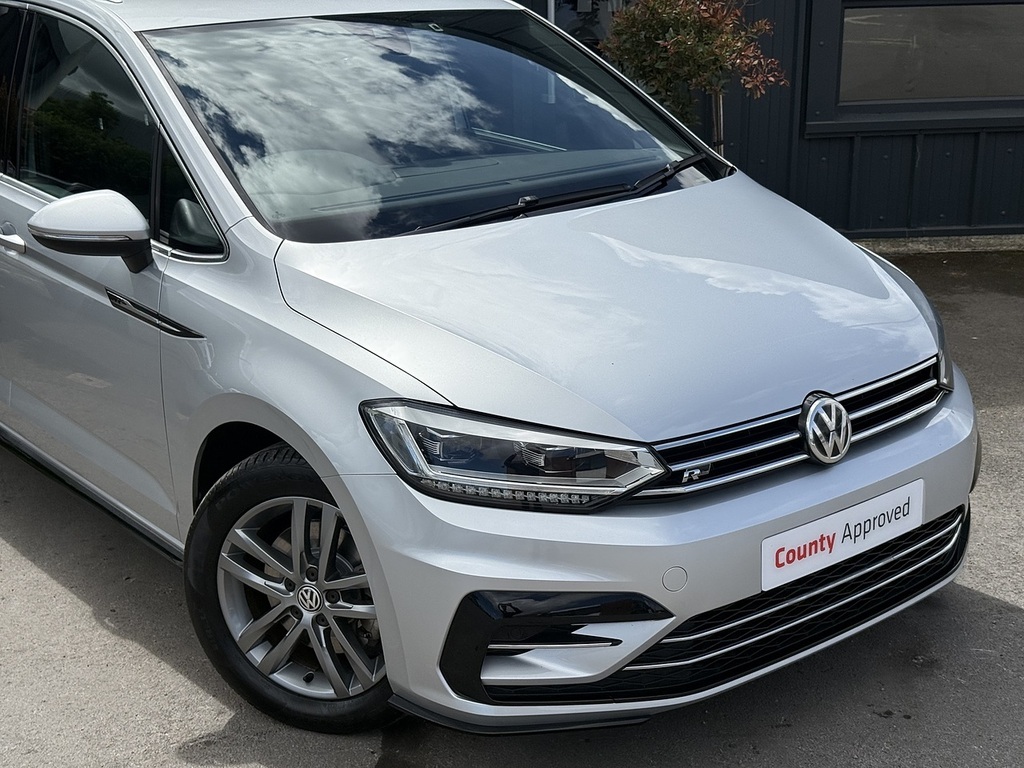 Volkswagen Touran Petrol Black #7