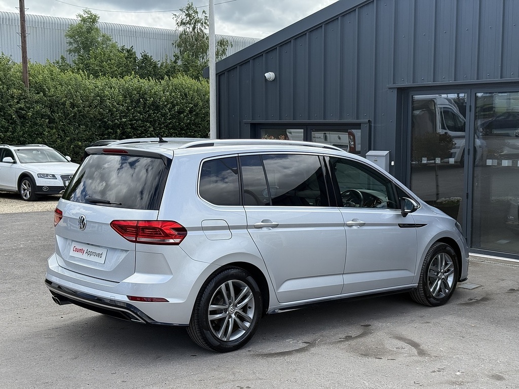 Volkswagen Touran Petrol Black #19