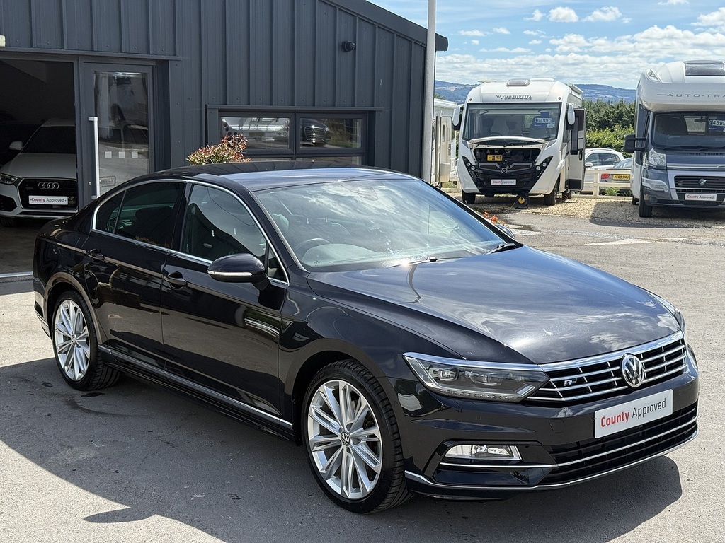 Volkswagen Passat 2.0 Tdi R Line Estate Dsg 150 Ps White #10