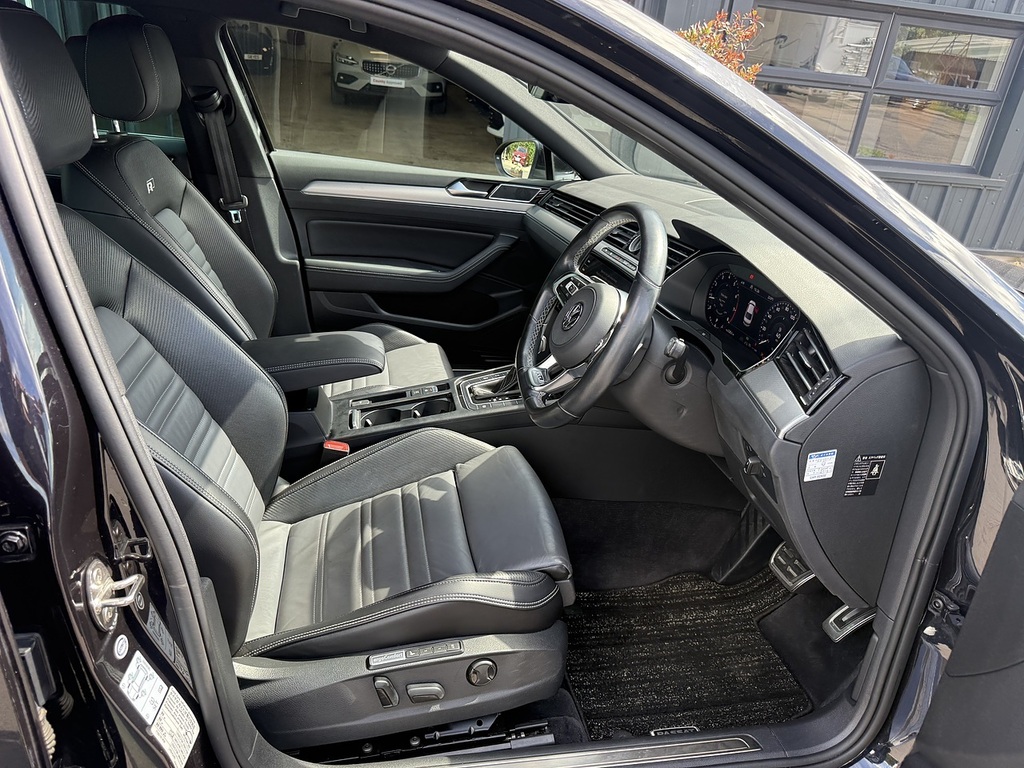 Volkswagen Passat 2.0 Tdi R Line Estate Dsg 150 Ps White #18
