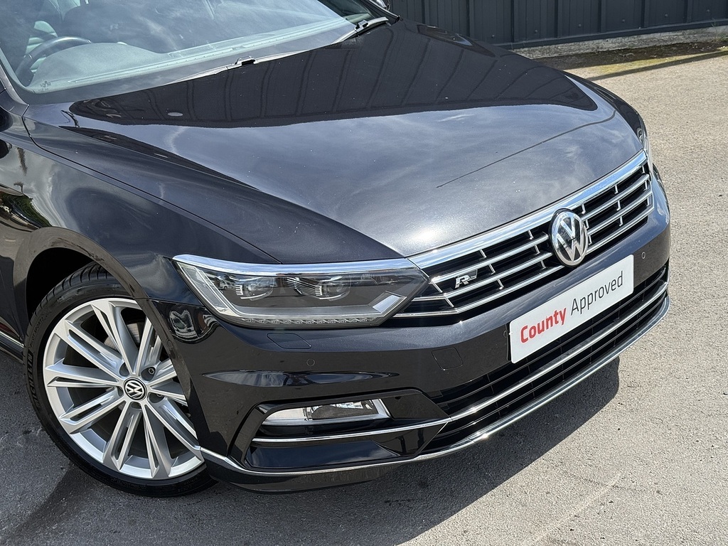 Volkswagen Passat R Line Tsi Dsg Black #4