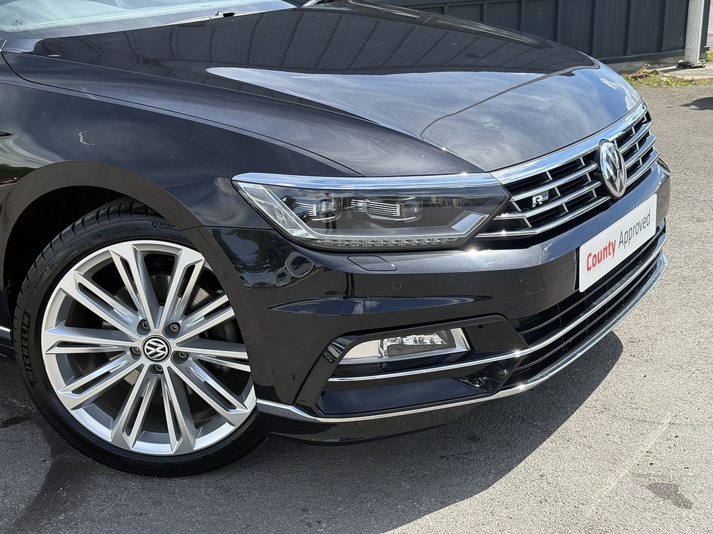 Volkswagen Passat 2.0 Tdi R Line Estate Dsg 150 Ps White #8