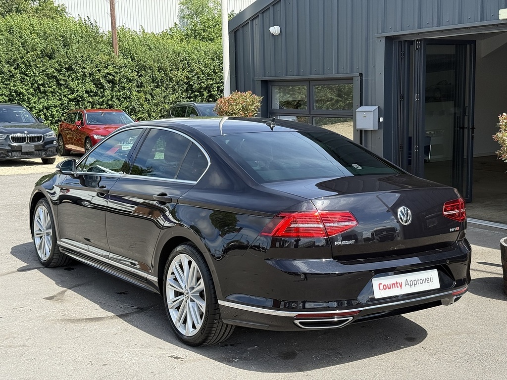 Volkswagen Passat 2.0 Tdi R Line Estate Dsg 150 Ps White #11