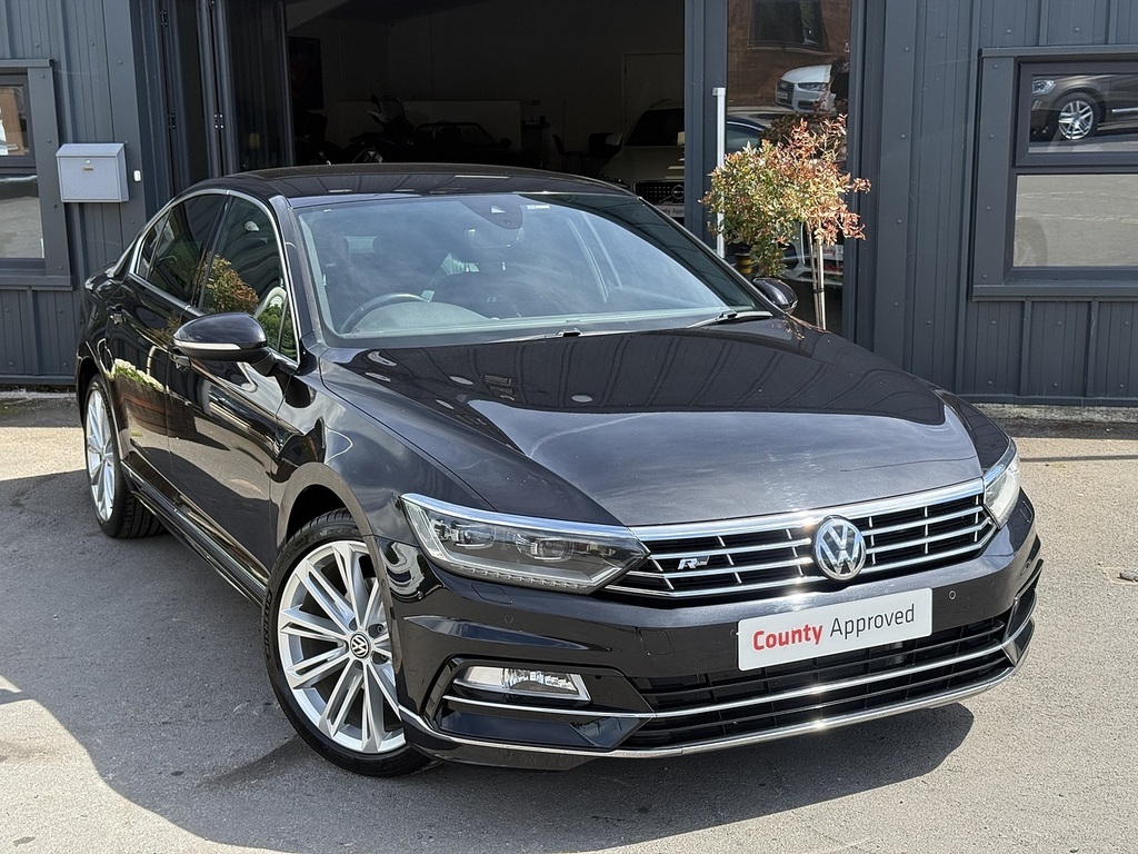 Volkswagen Passat R Line Tsi Dsg Black #3