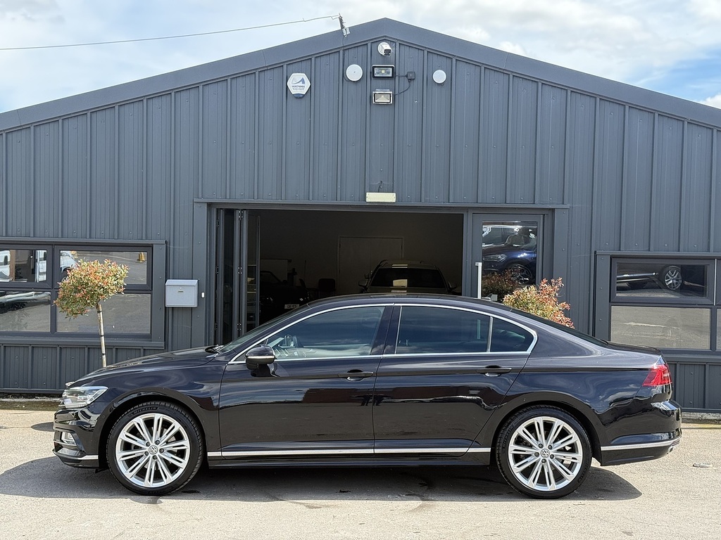 Volkswagen Passat 2.0 Tdi R Line Estate Dsg 150 Ps White #14