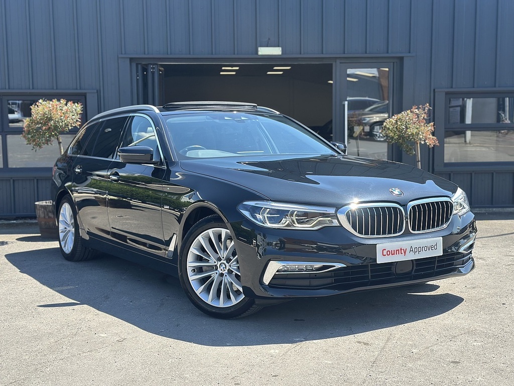 BMW 5 Series 520I Luxury Touring Black