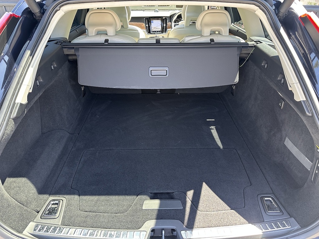 Volvo V90 Volvo V90 2.0 T4 Inscription Plus Estate Pe... #22