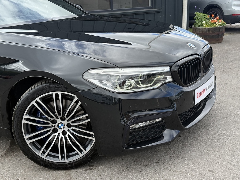 BMW 5 Series 530I M Sport Touring Black #5