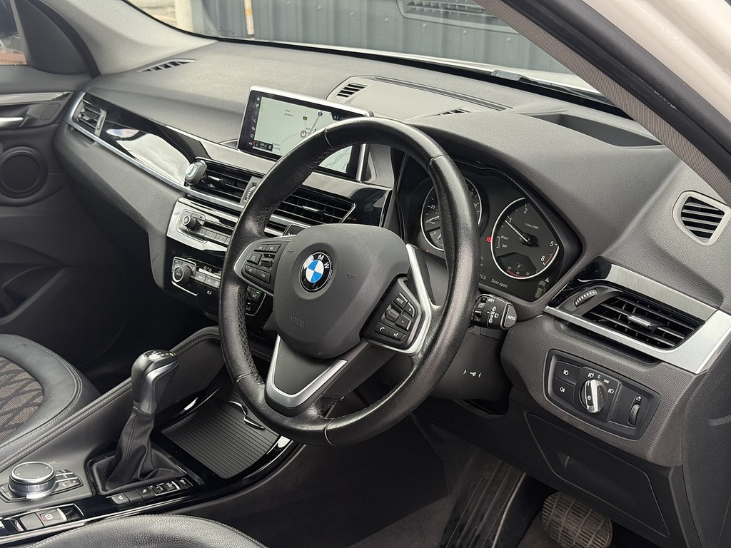 BMW X1 Xdrive18d Xline White #5