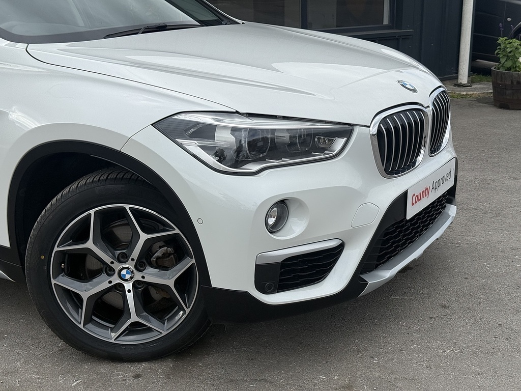 BMW X1 Xdrive18d Xline White #6