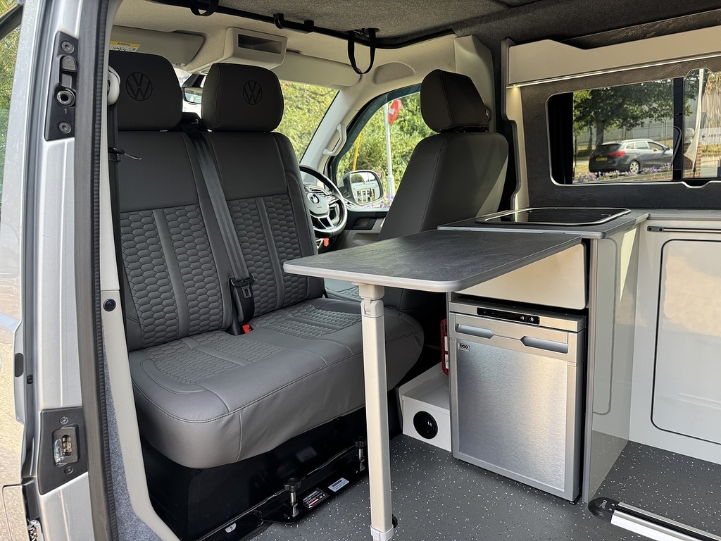 Volkswagen Transporter T6 T28 Lwb 150 Dsg DF19XJV Silver #2