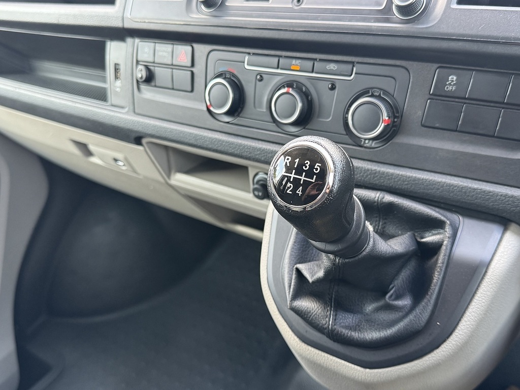 Volkswagen Transporter 2L Startline Silver #10