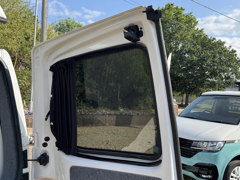 Volkswagen Transporter 2L Startline Silver #15