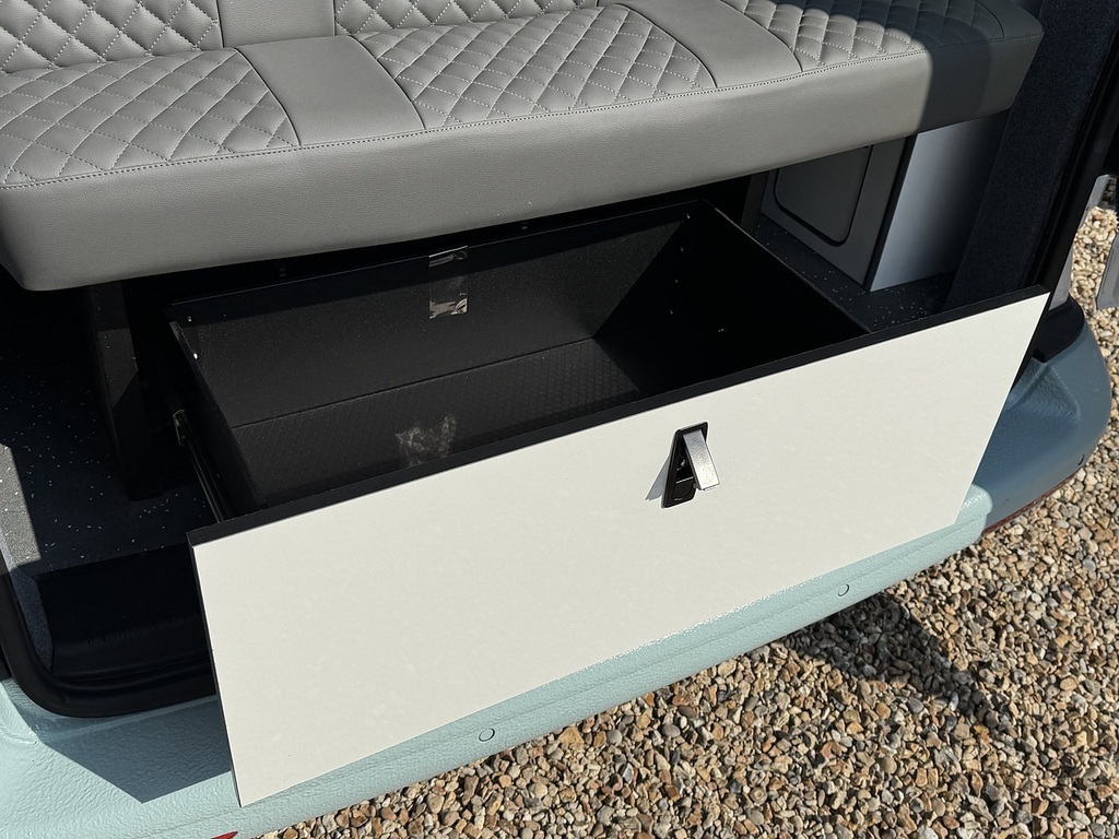 Volkswagen Transporter 2L Startline Silver #38