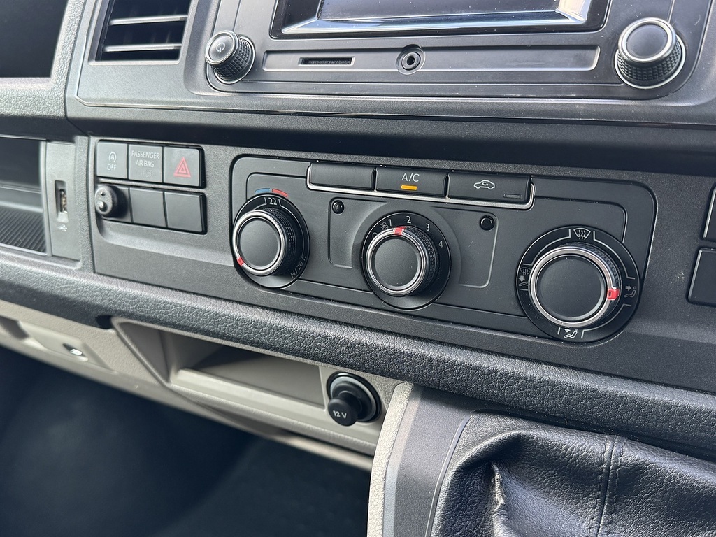 Volkswagen Transporter 2L Startline Silver #25