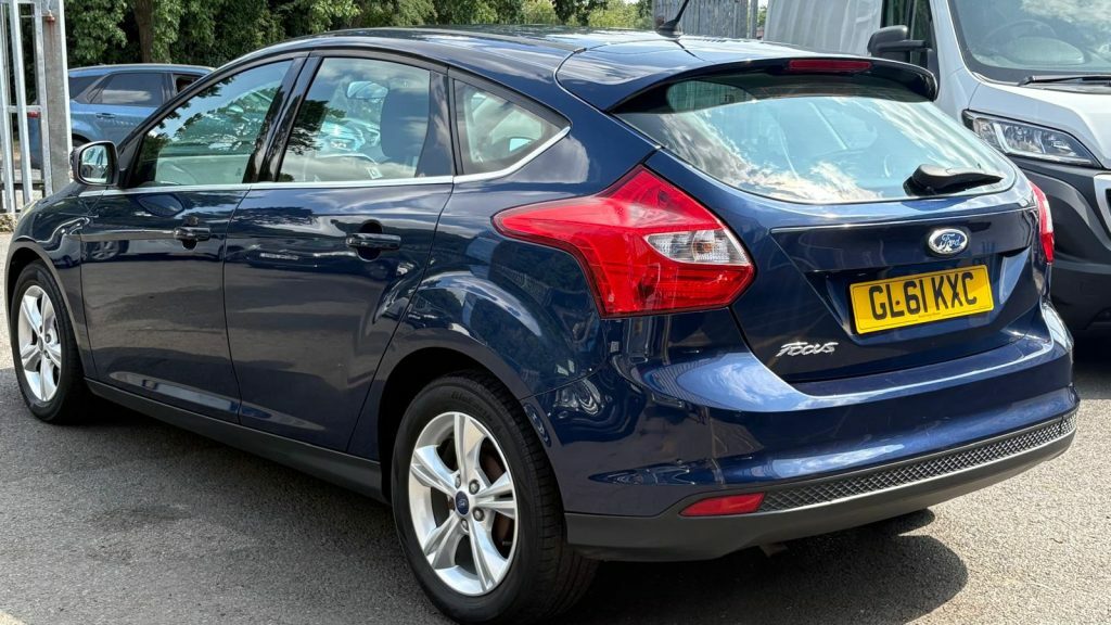 Ford Focus Hatchback 1.6 Tdci Dpf Zetec S 201160 Black #7