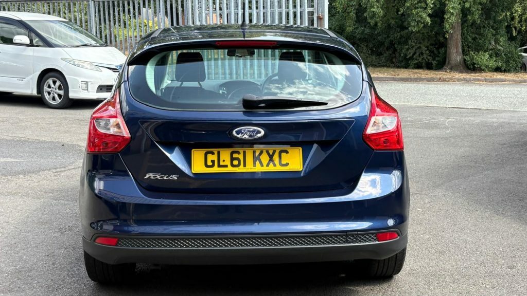 Ford Focus Hatchback 1.6 Tdci Dpf Zetec S 201160 Black #9