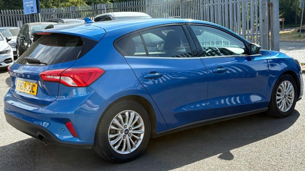 Ford Focus 1.0 Ecoboost 125 Titanium  #4