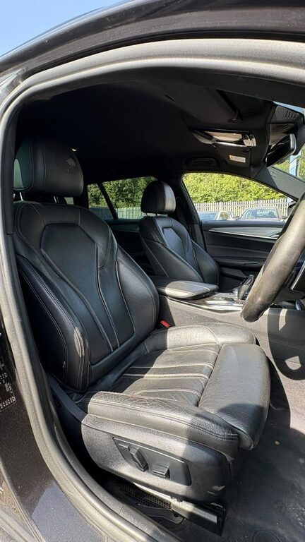 BMW 5 Series 520I Se Black #7