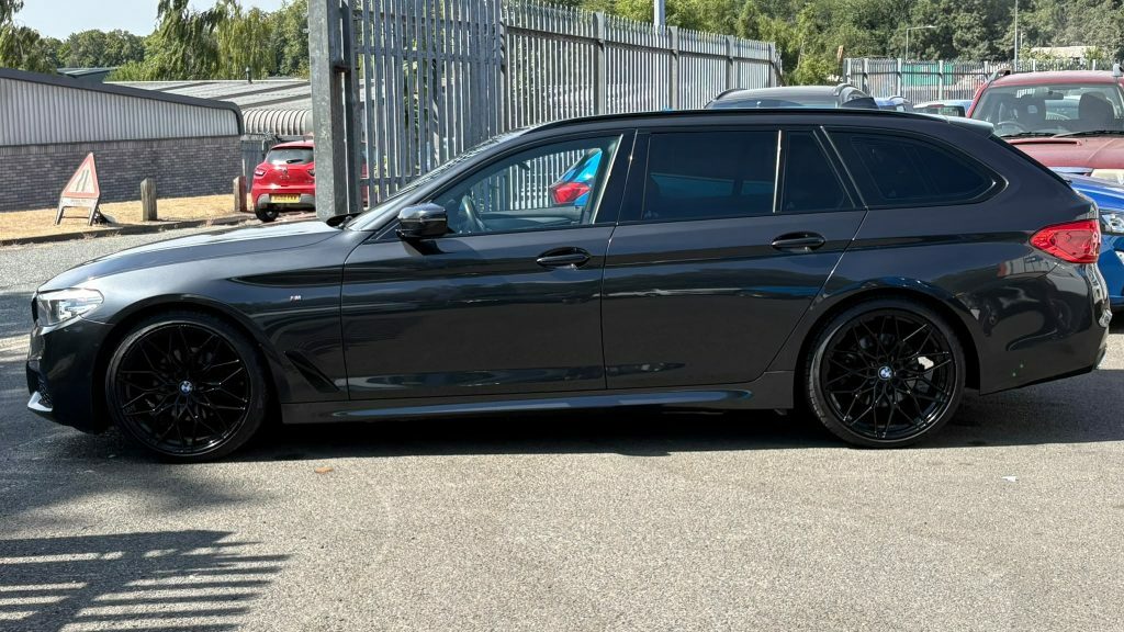 BMW 5 Series 520D M Sport  #4
