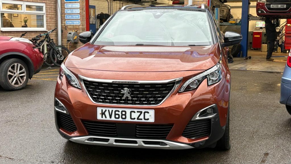 Peugeot 3008 1.5 Bluehdi Gt Line Premium #2