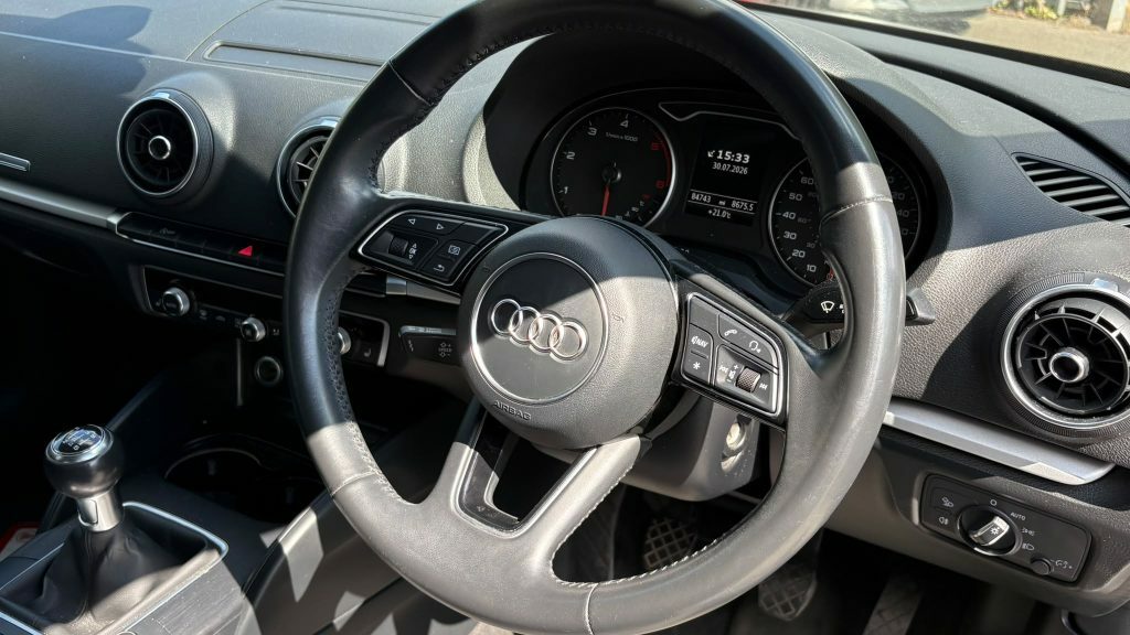 Audi A3 2.0 Tdi Se Technik WX18UKD Blue #3