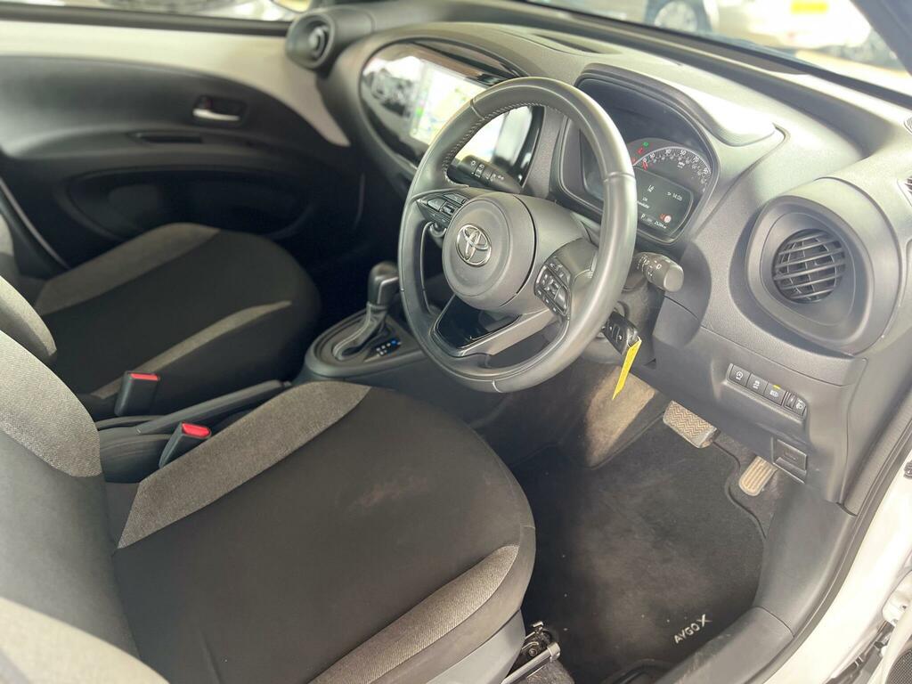 Toyota Aygo X 1.0 Vvt-i Pure X-shift Euro 6 Ss White #4