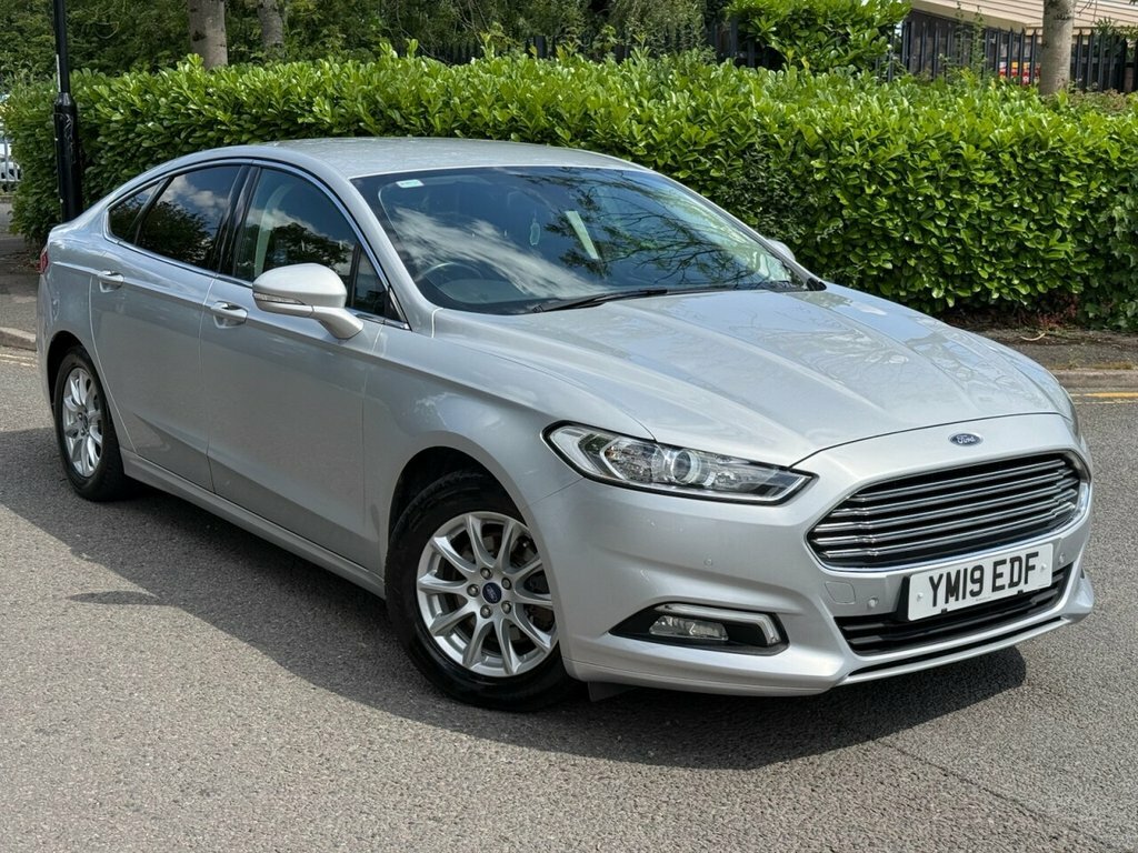 Ford Mondeo 2L Zetec Edition Silver