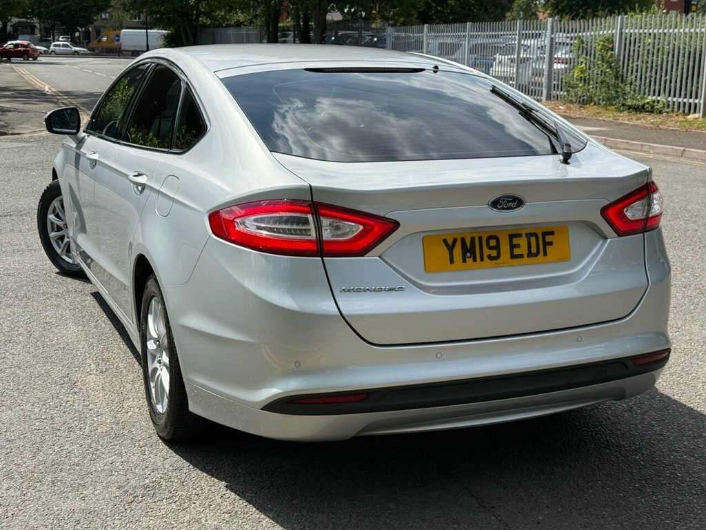 Ford Mondeo 2L Zetec Edition YM19EDF Silver #5