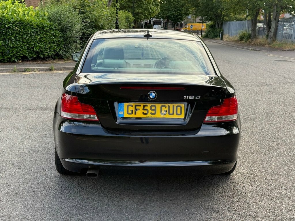 BMW 1 Series 2L Sport Black #5