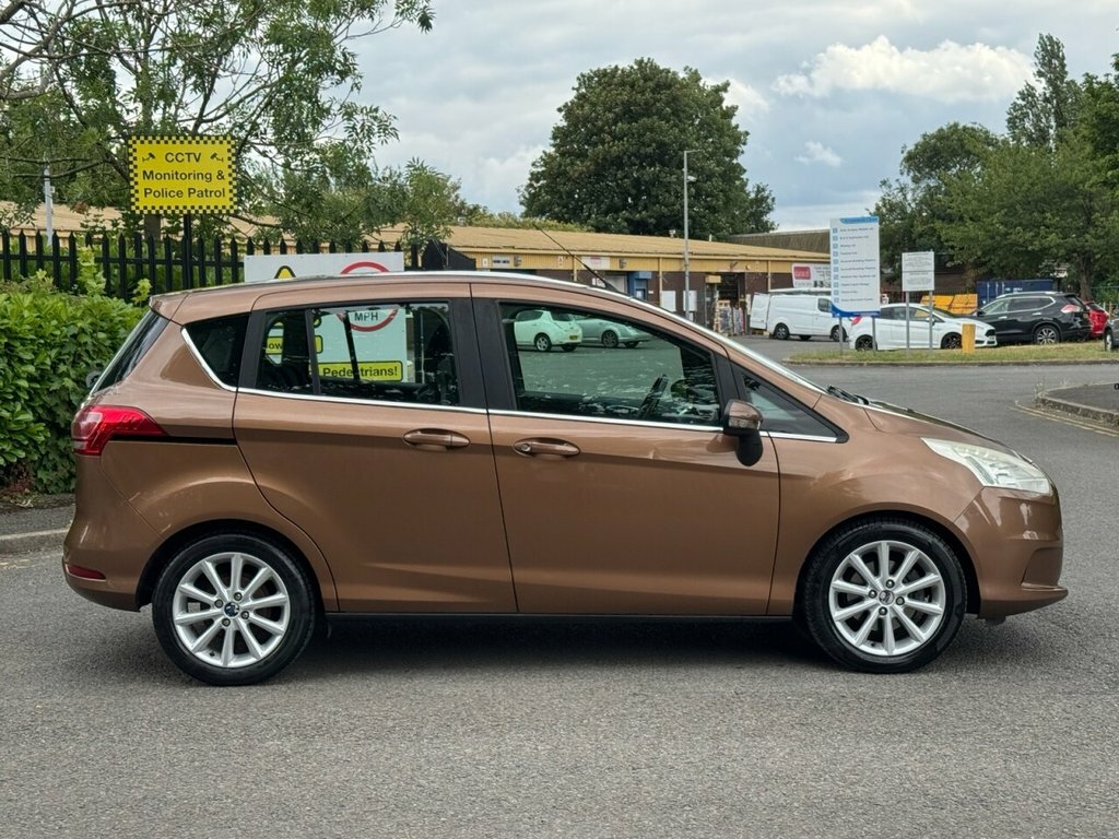 Ford B-Max 1.6L Titanium Gold #2