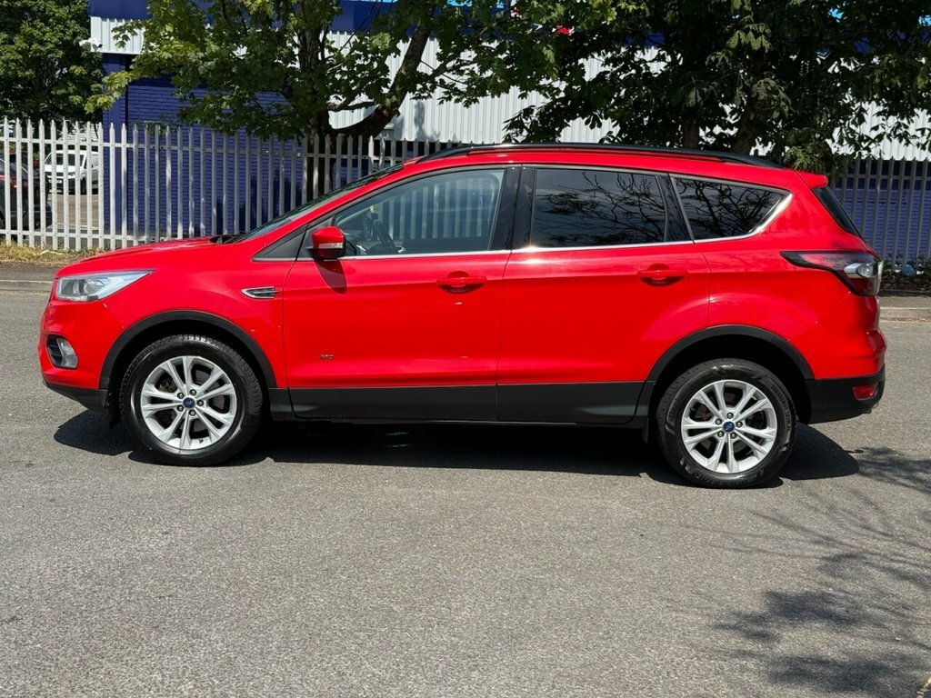 Ford Kuga 2L Titanium SW67SWF Red #4