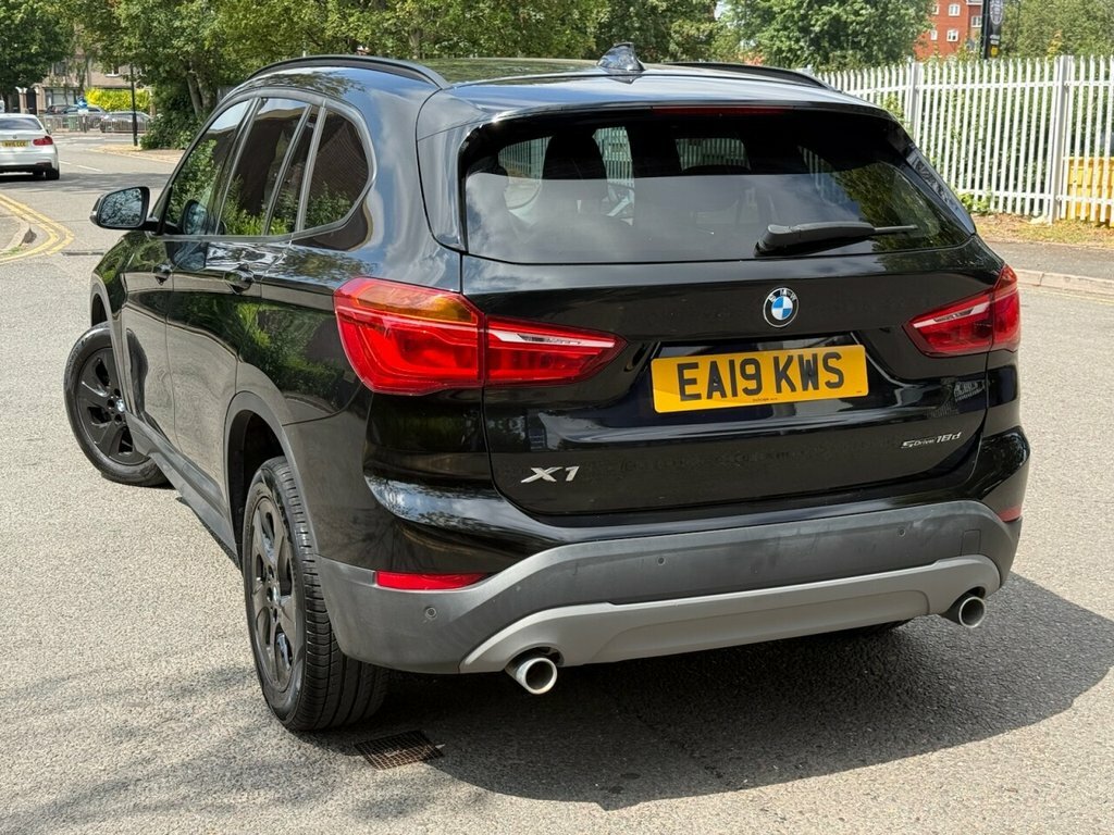 BMW X1 2L Se Black #5