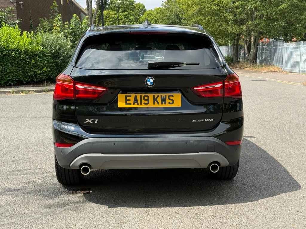 BMW X1 2L Se Black #6